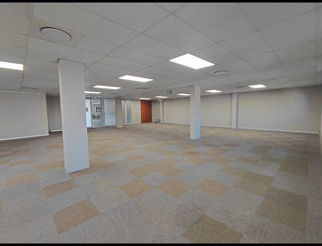 486M² OFFICE TO LET IN BRYANSTON